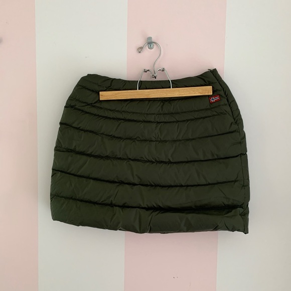 Napapijiri down-filled mini skirt - Picture 2 of 5